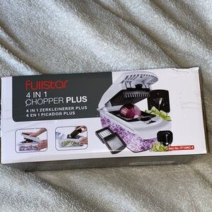 4-in-1 Chopper Plus - Black and White